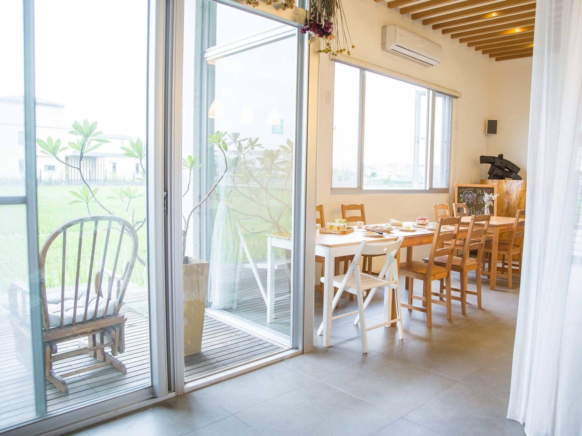 Outside Inn Luodong Exterior photo