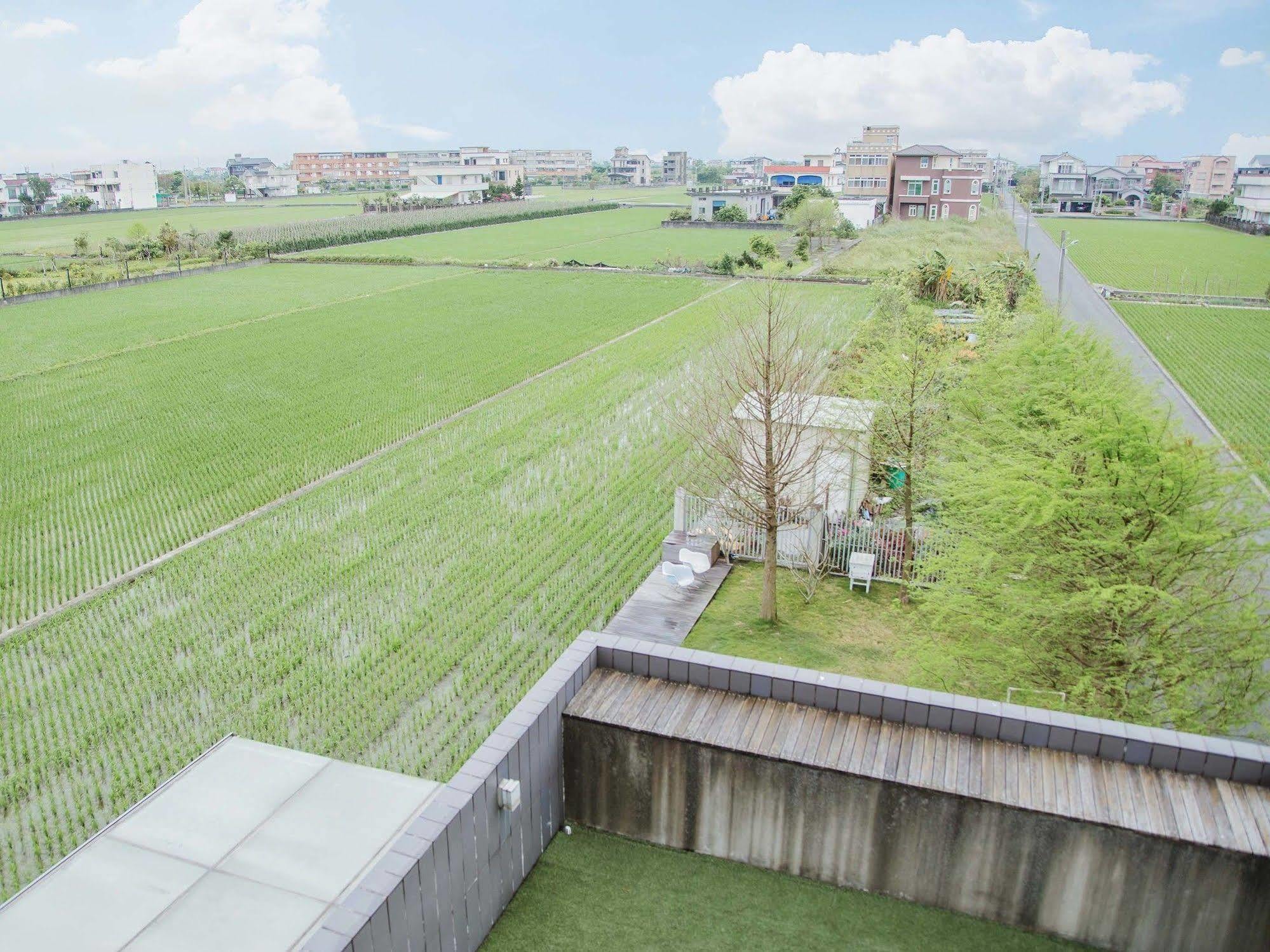 Outside Inn Luodong Exterior photo